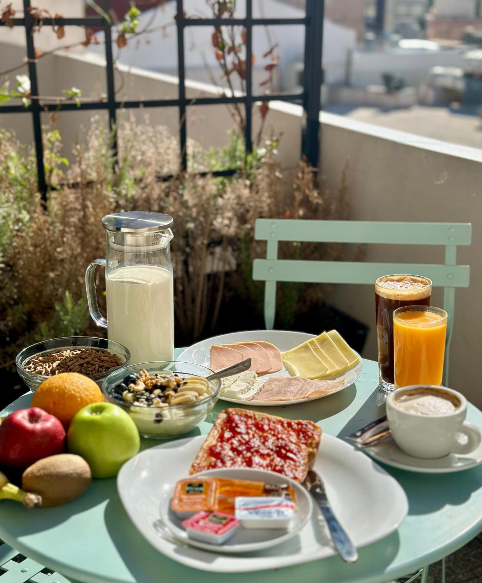 Belle Athenes - Luxury Rooms At Monastiraki Railway Station Εξωτερικό φωτογραφία
