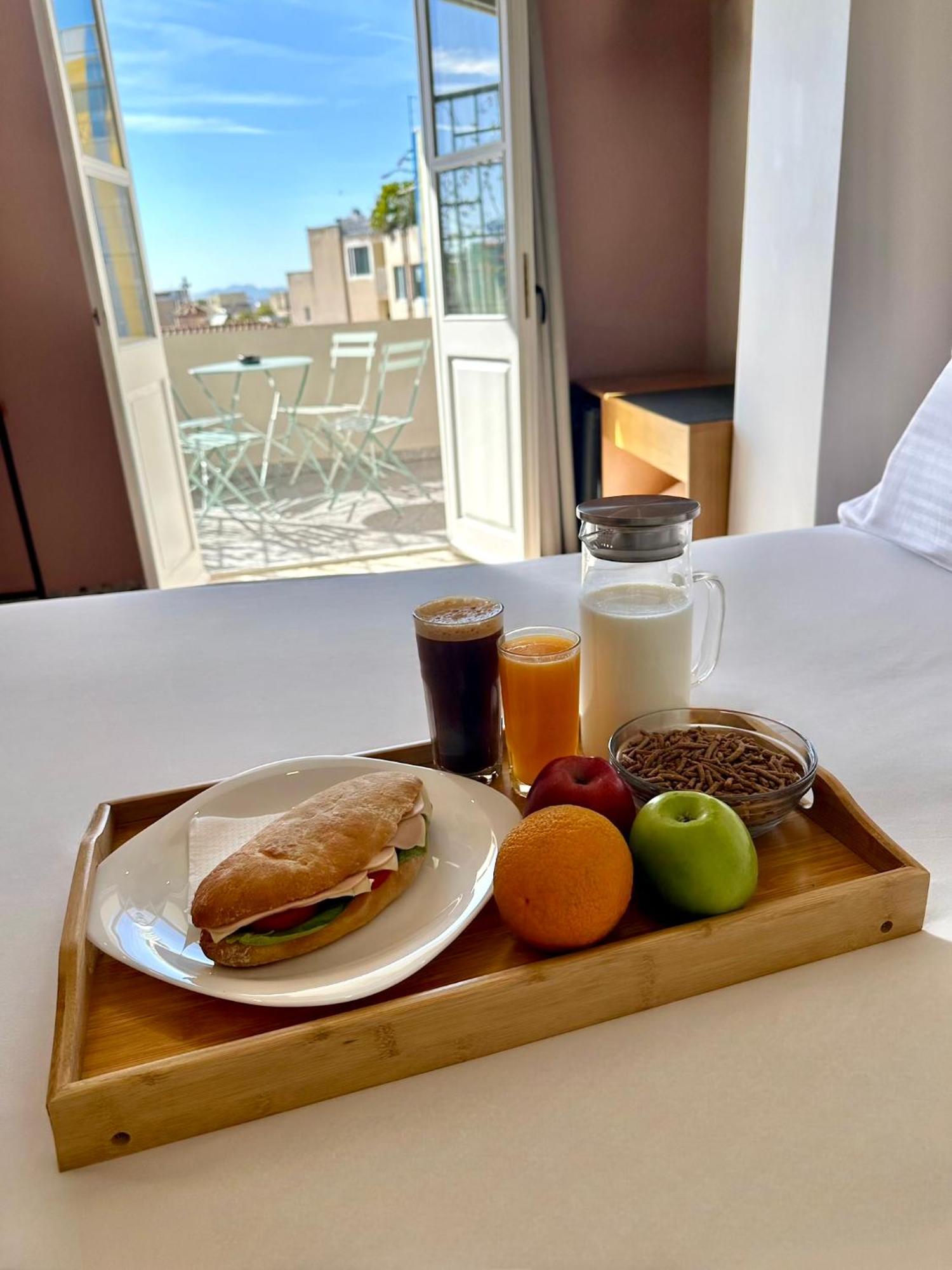Belle Athenes - Luxury Rooms At Monastiraki Railway Station Εξωτερικό φωτογραφία